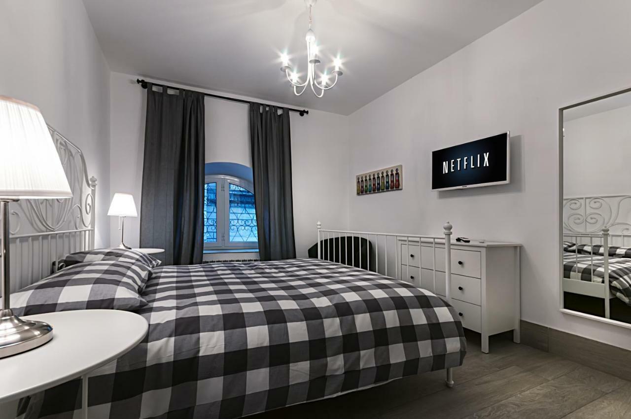 Chiatamone Seaside Appartement